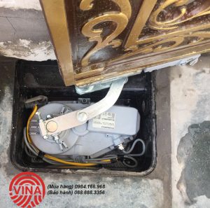 Cổng mở cánh âm sàn COMUNELLO EAGLE
